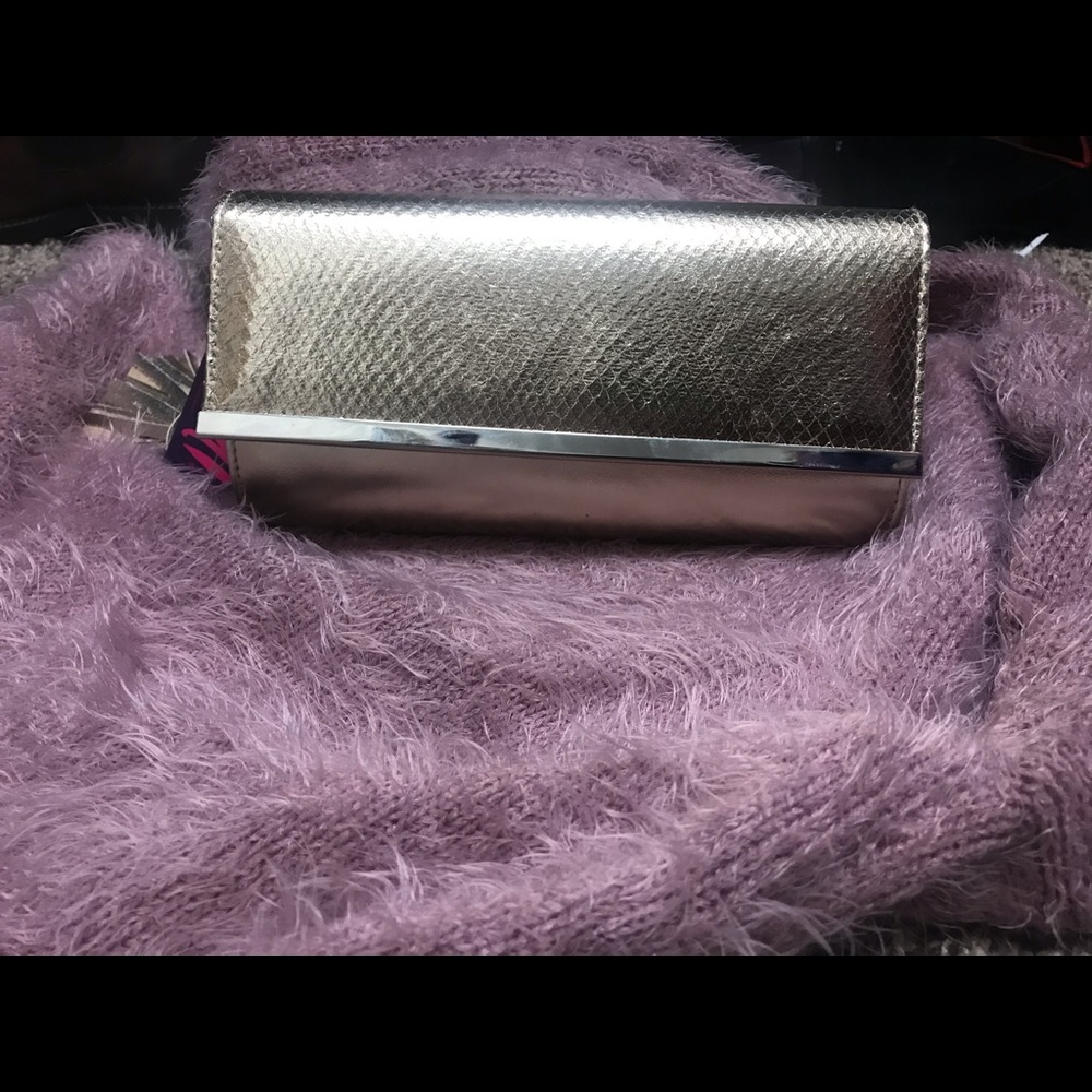 NWT Fashion Clutch